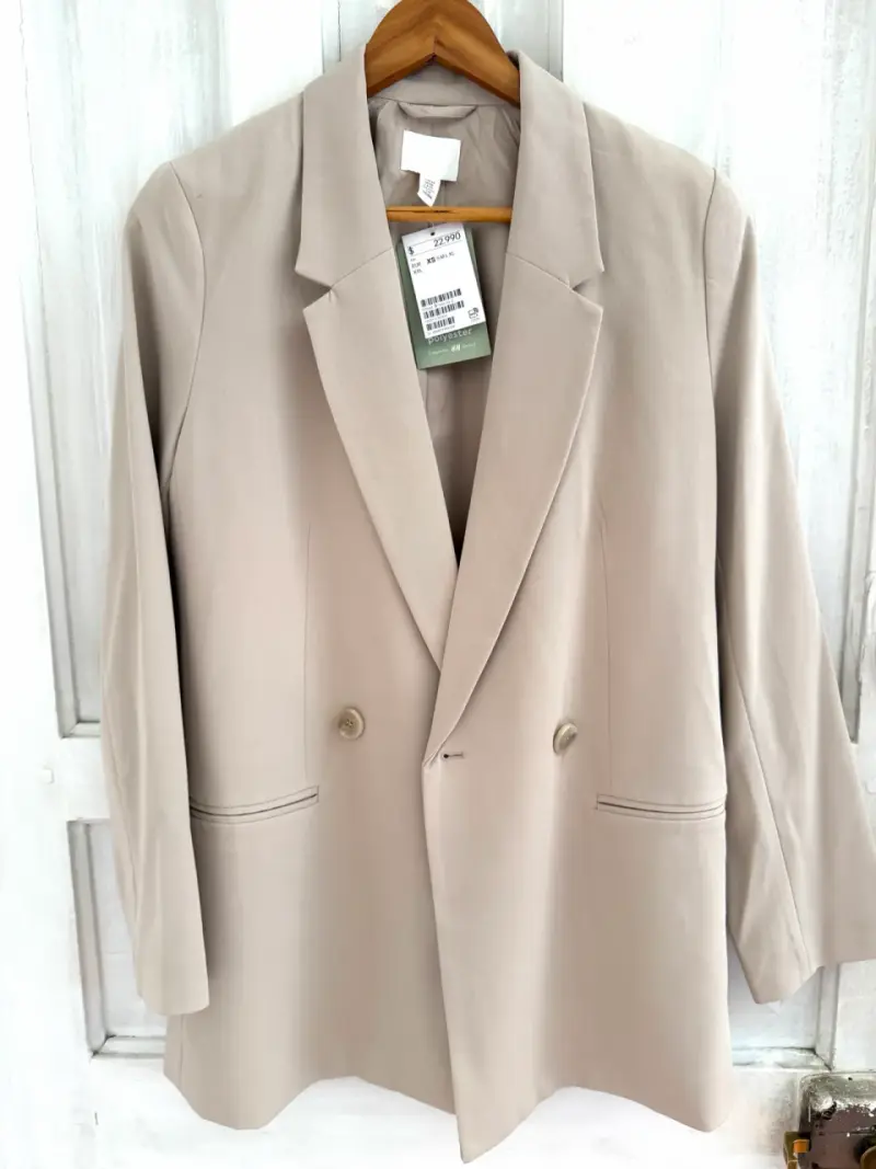 Blazer beige elegante para mujer talla S - 1