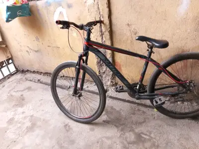 Bicicleta mountain bike Salcano negra y roja - miniatura 5