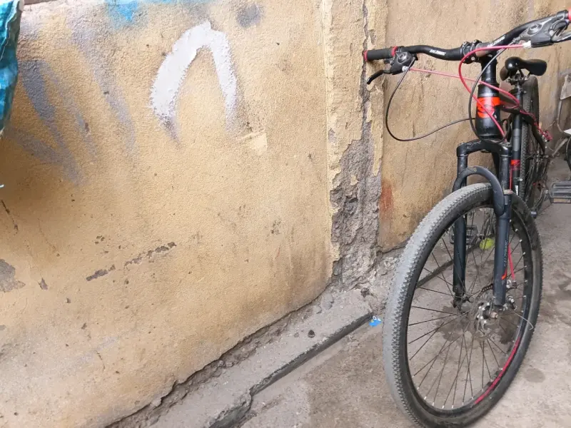 Bicicleta mountain bike Salcano negra y roja - 6