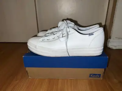 Zapatillas blancas de cuero Keds para mujer - miniatura 1