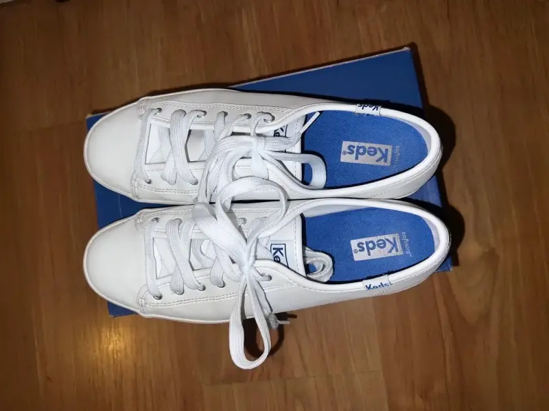 Zapatillas blancas de cuero Keds para mujer - 2