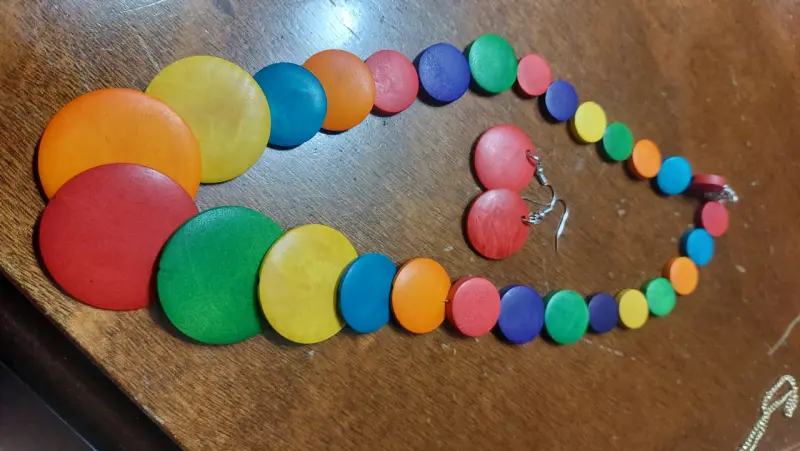 Conjunto de collar y aros multicolor - 2