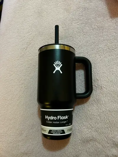 Termo Hydro Flask negro con tapa y bombilla - miniatura 3