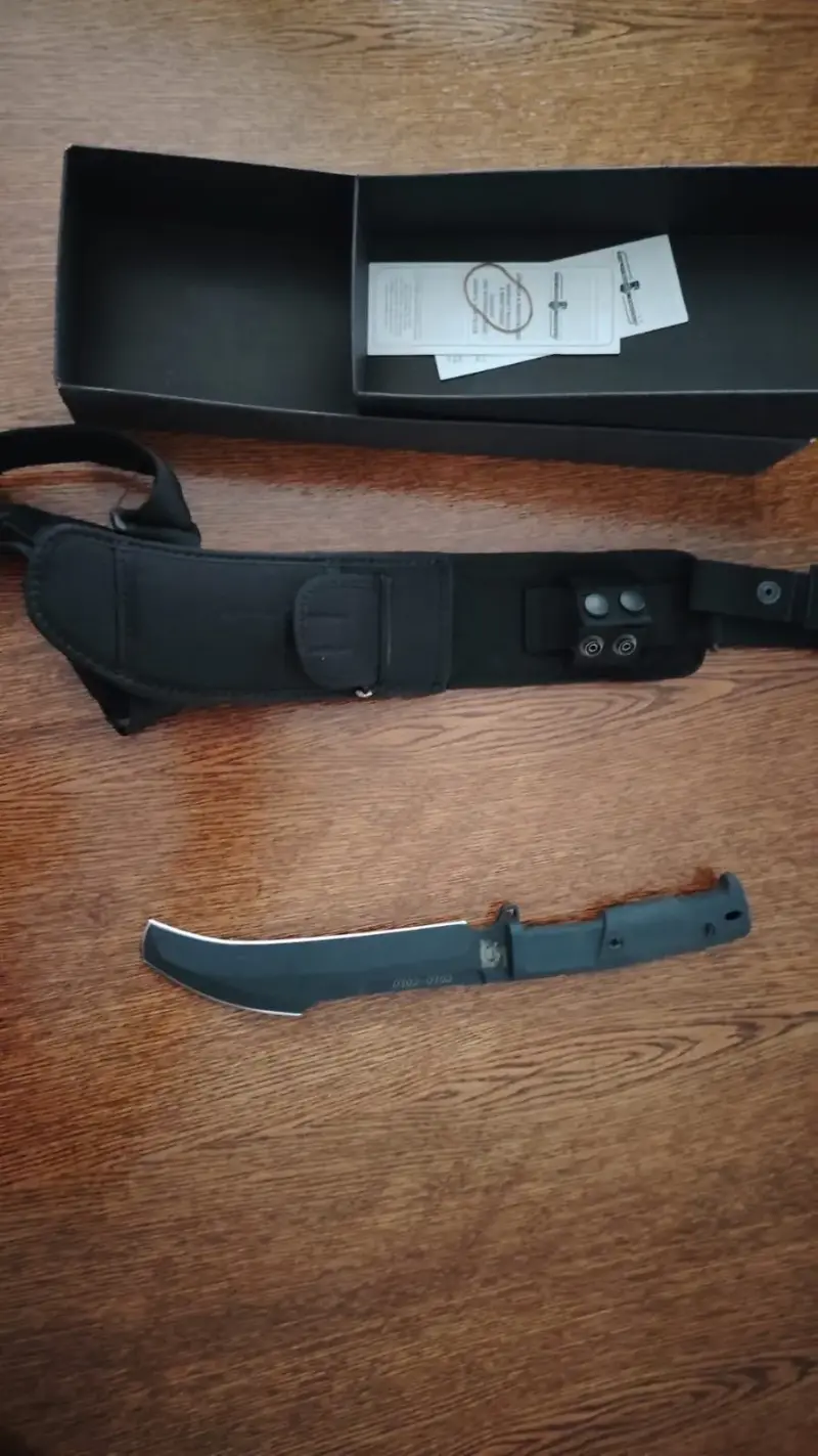Cuchillo táctico Extrema Ratio con funda negra - 4