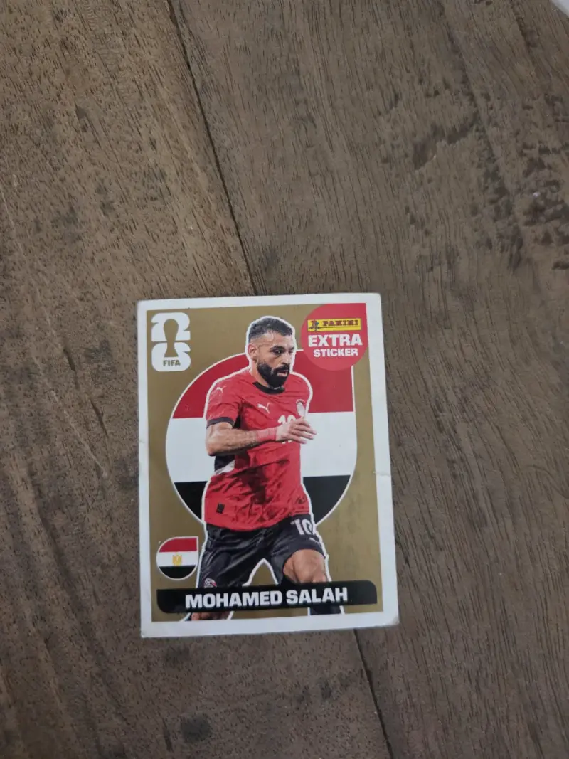Lámina Panini Extra Sticker Mohamed Salah Oro
