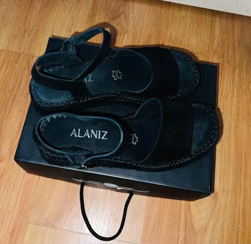 Sandalias negras de plataforma Alaniz talla 39 - 2