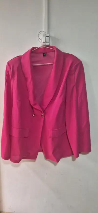 Blazer fucsia para mujer elegante - miniatura 1