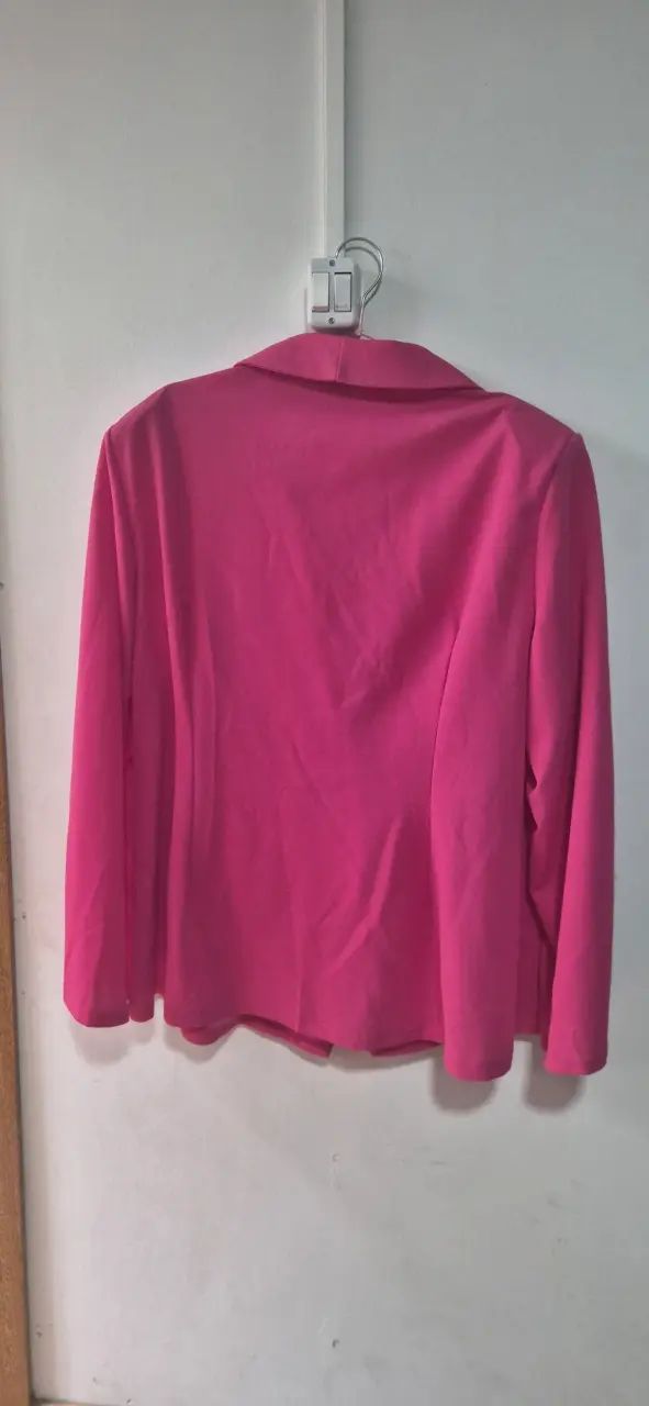 Blazer fucsia para mujer elegante - 2