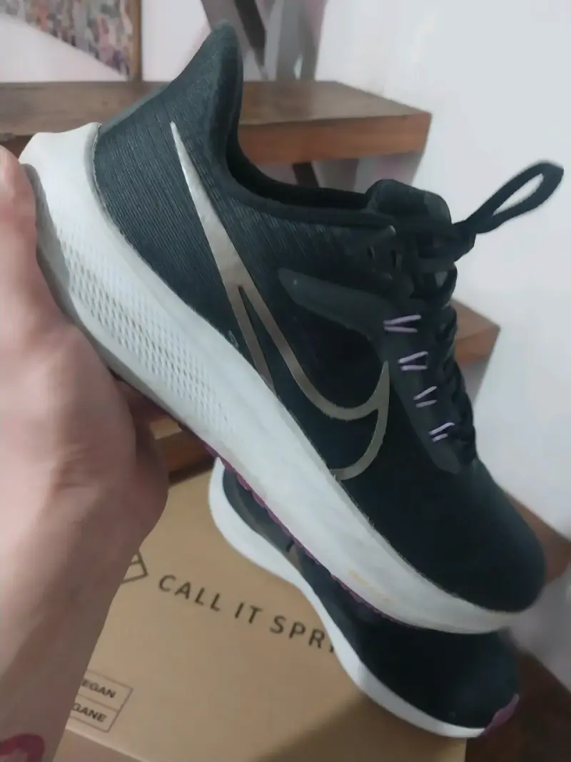 Zapatillas deportivas negras Nike para correr - 4