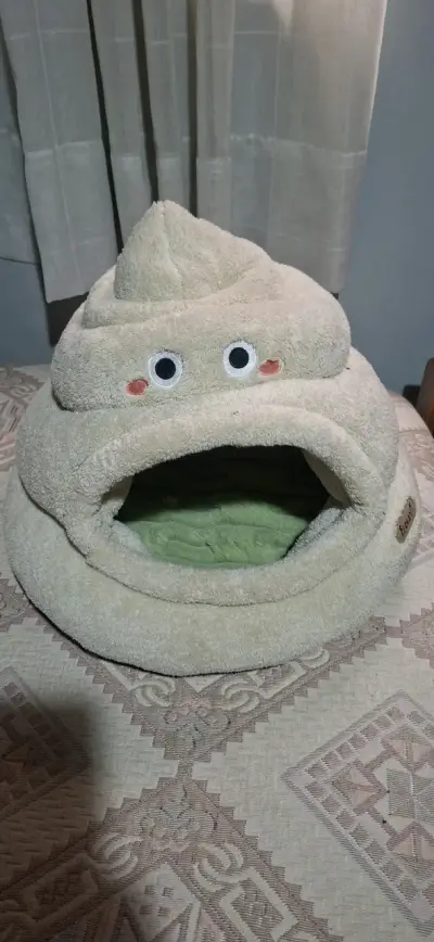 Cama para mascotas con diseño divertido - miniatura 1