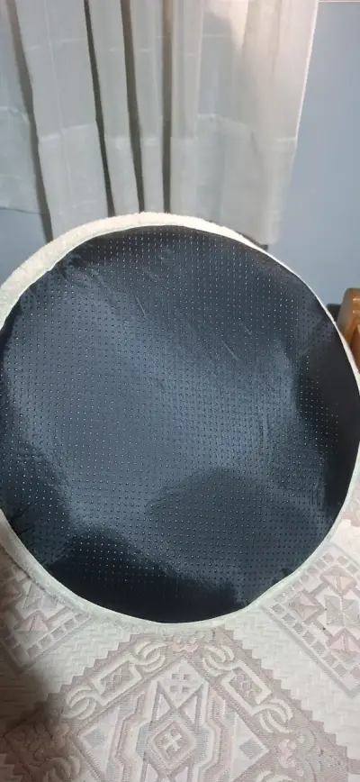 Cama para mascotas con diseño divertido - miniatura 2
