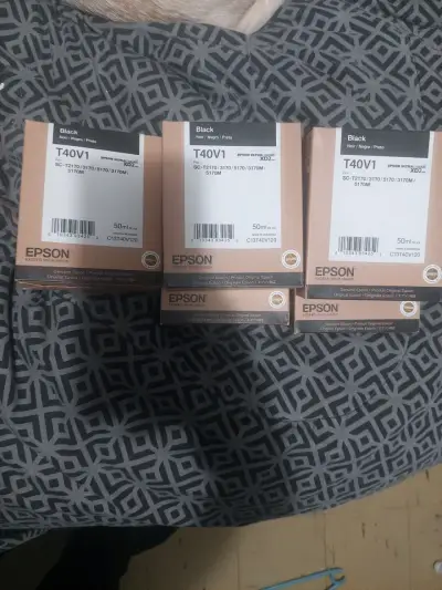 Cartucho de Tinta Negra Epson T40V1 para Impresora - miniatura 2