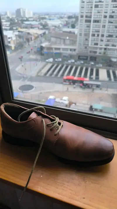 Zapatos de vestir marrones para hombre en buen estado - miniatura 5