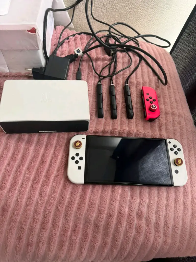 Consola Nintendo Switch OLED con accesorios - 4