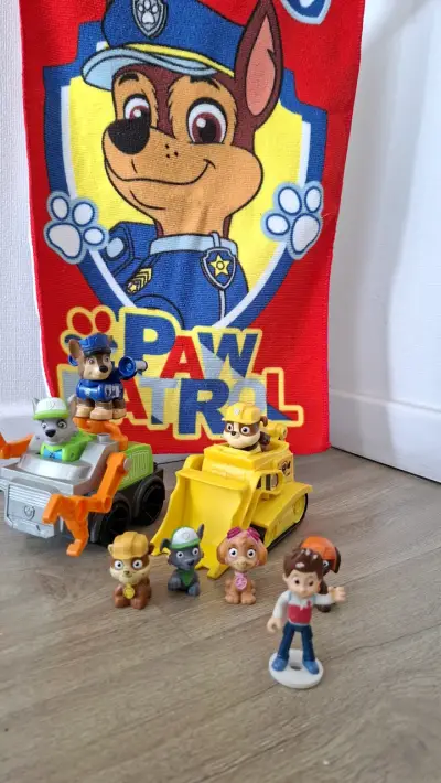Set de figuras Paw Patrol con vehículos - miniatura 2