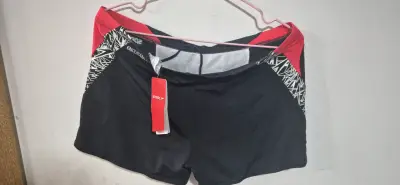 Short de baño Speedo negro y rojo para hombre - miniatura 2