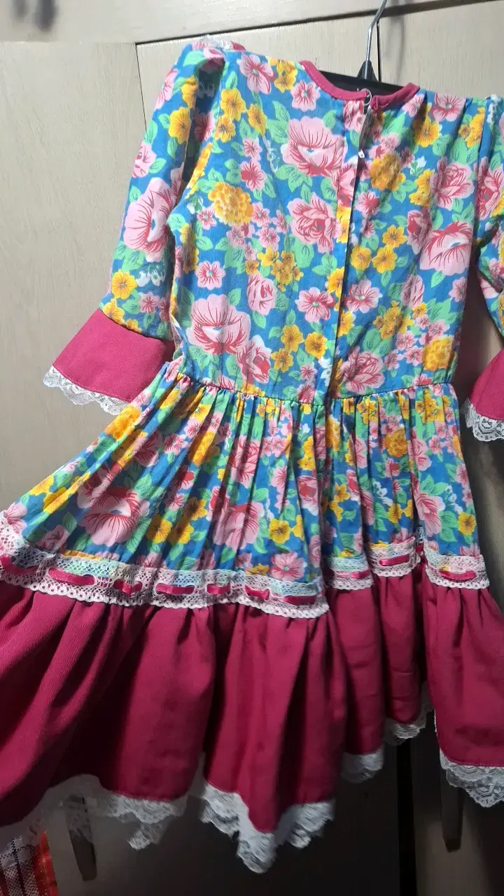 Vestido infantil floral con encaje - 3