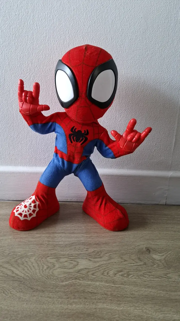 Peluche de Spidey Baila y Gatea