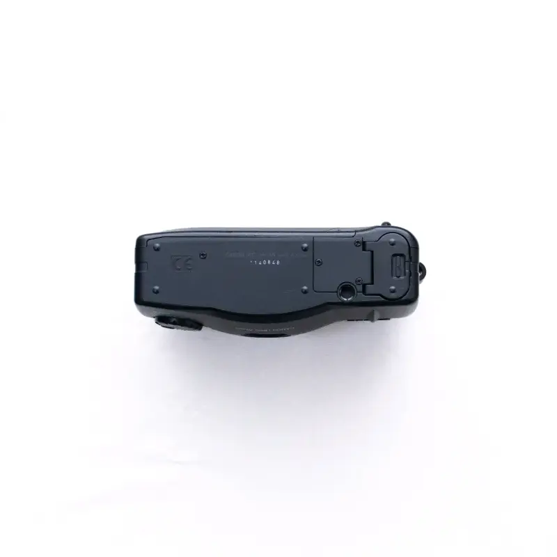 Cámara Canon Snappy LXII con funda y pilas - 5