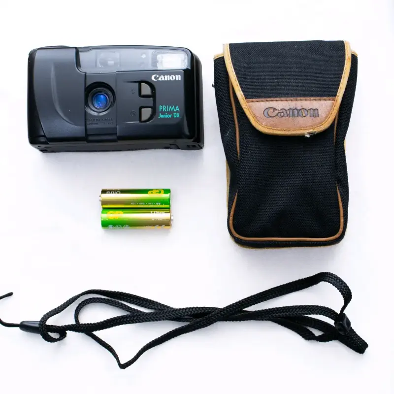 Cámara Canon Prima Junior DX con funda - 1