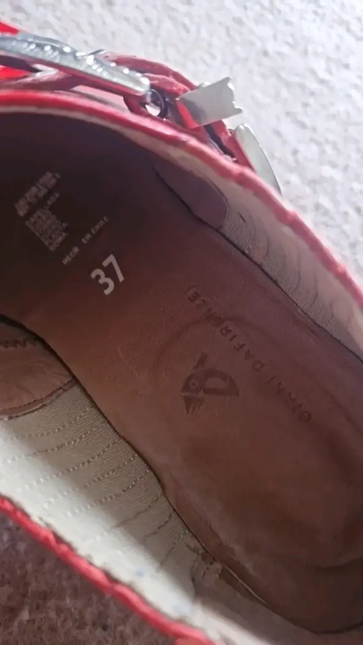 Zapatos rojos de cuero con hebilla - 3