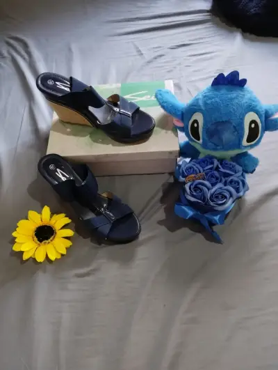 Sandalias de cuña azul marino para mujer - miniatura 3