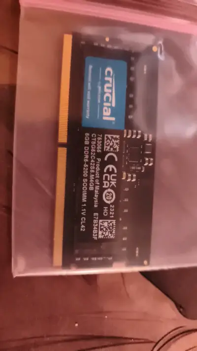 Memoria RAM Crucial 8GB DDR5 5200 SODIMM - miniatura 1