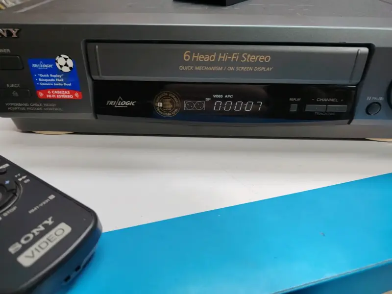 Reproductor VHS Sony 6 Head Hi-Fi Stereo - 4