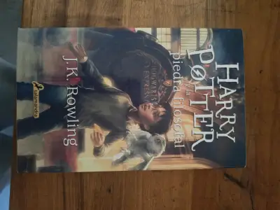 Libro Harry Potter y la piedra filosofal de J.K. Rowling - miniatura 1