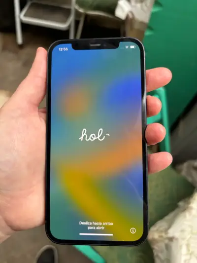 iPhone 12 en buen estado color negro - miniatura 1