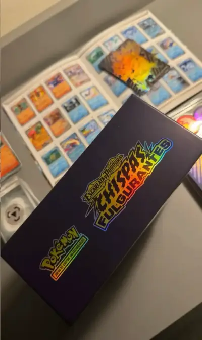 Caja de cartas Pokémon Chispas Fulgurantes - miniatura 2