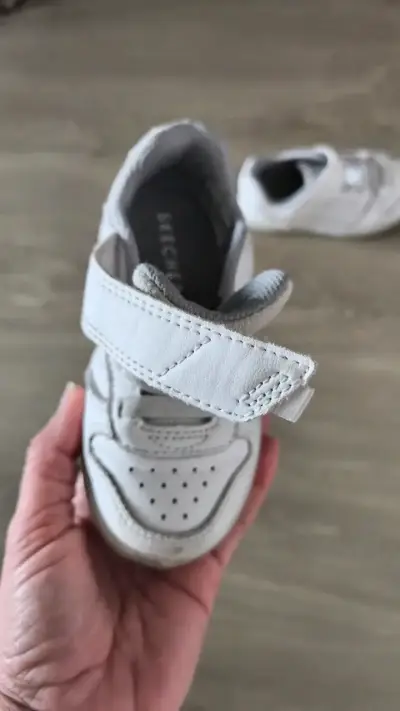 Zapatillas blancas para niños Skechers con velcro - miniatura 6