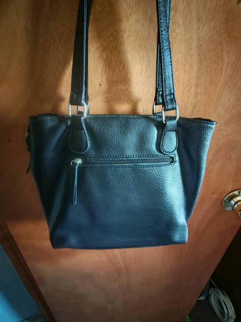 Cartera de cuero negra marca Sei - 3