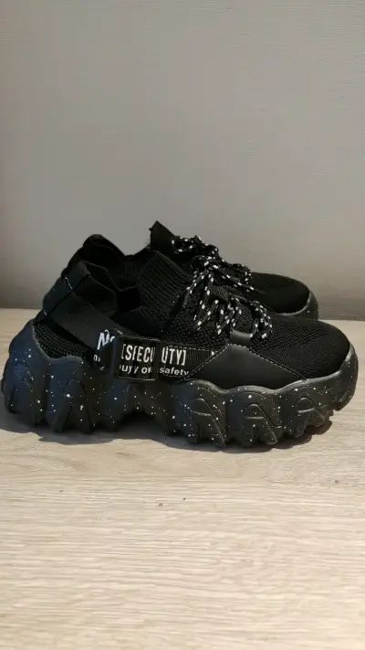 Zapatillas Chunky negras talla 36 Nuevas - miniatura 1