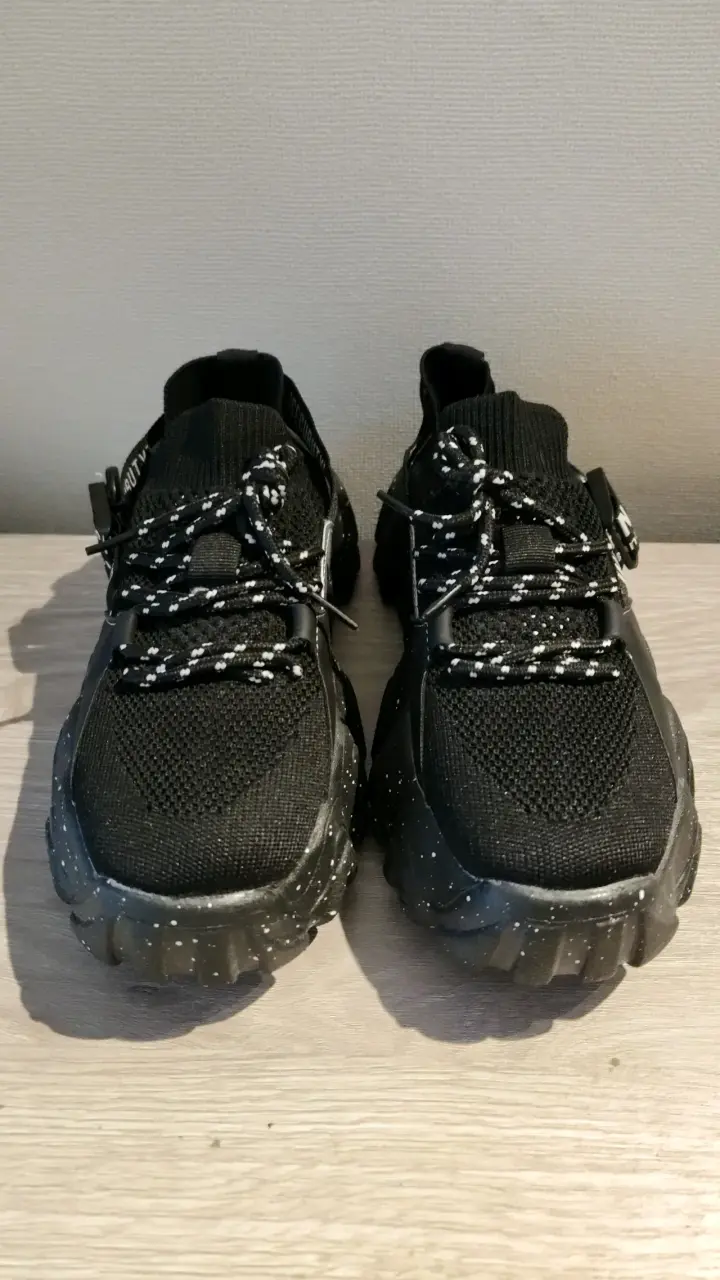 Zapatillas Chunky negras talla 36 Nuevas - 2