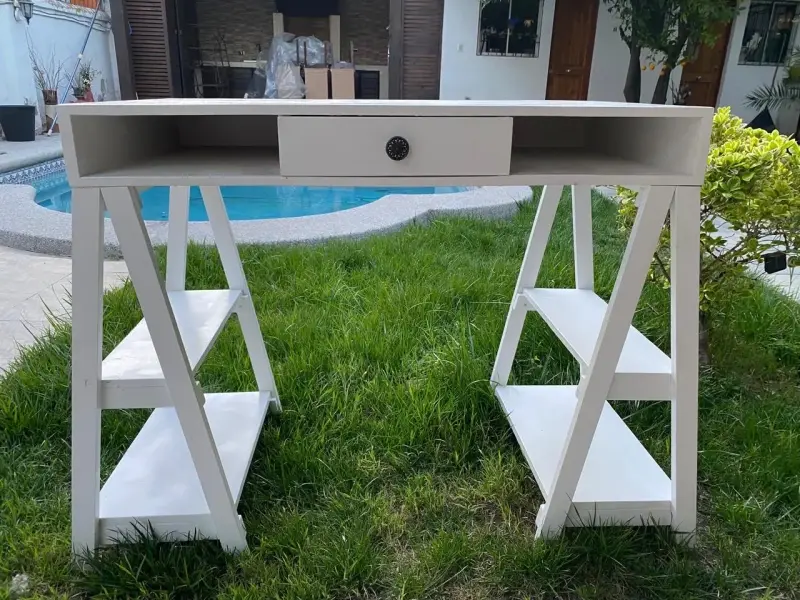 Escritorio blanco con estantes y cajón - 5
