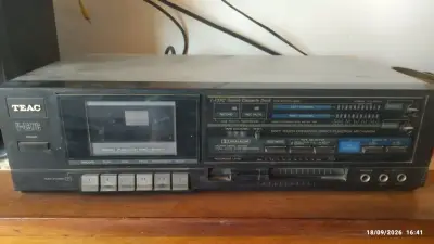 Deck de cassette estéreo TEAC V-437C - miniatura 1