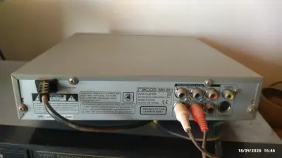 Reproductor de DVD/CD Recco RDV-201 con Dolby Digital - miniatura 2