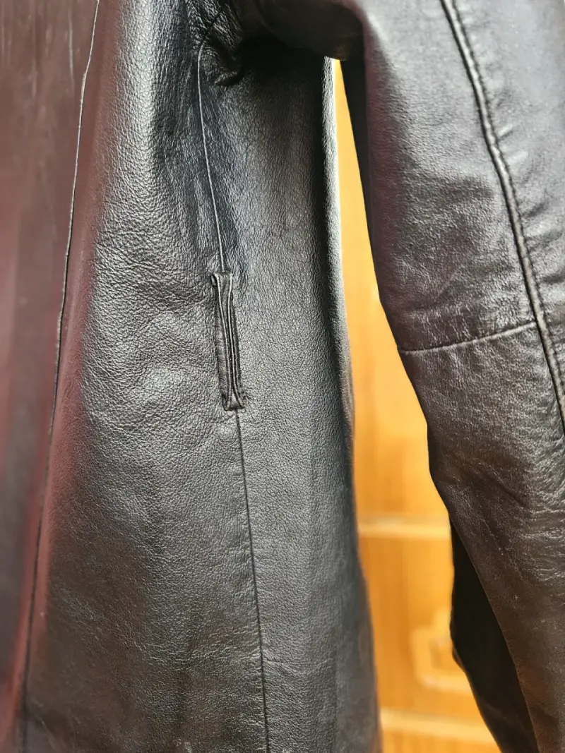 Abrigo de cuero negro para mujer - 4