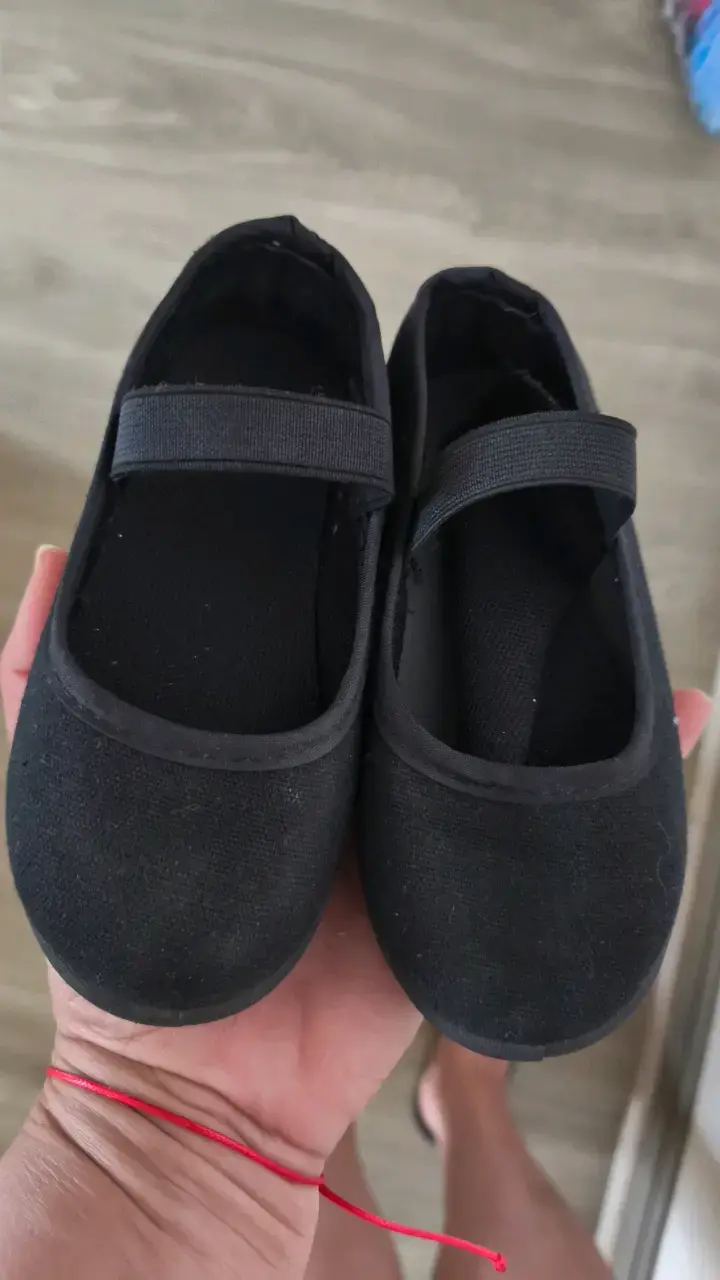 Zapatos escolares negros para niña - 1