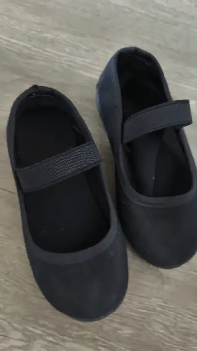Zapatos escolares negros para niña - miniatura 2