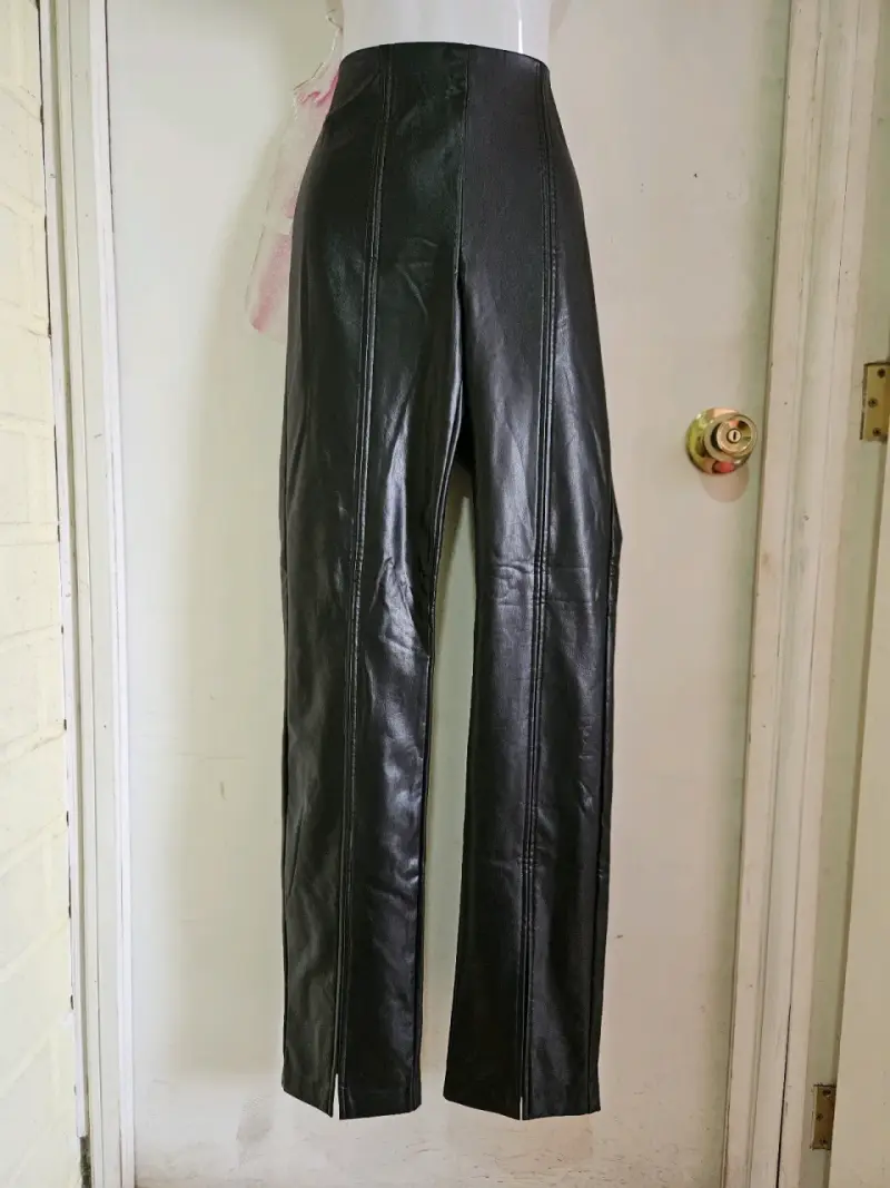 Pantalones de cuero sintético negros para mujer - 2