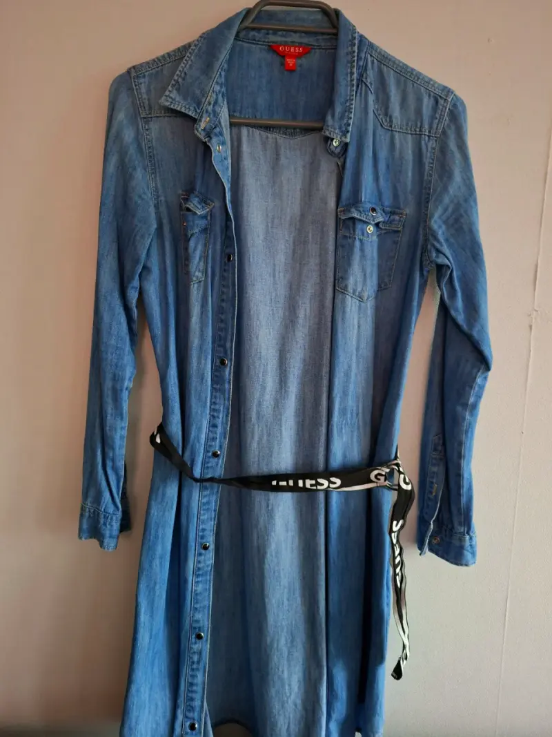 Vestido camisero denim Guess con cinturón - 1