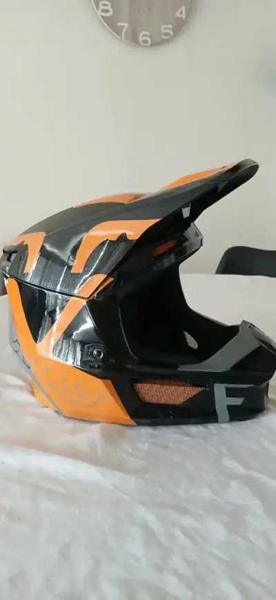 Casco de motocross Fox  V1 negro y naranja - miniatura 5