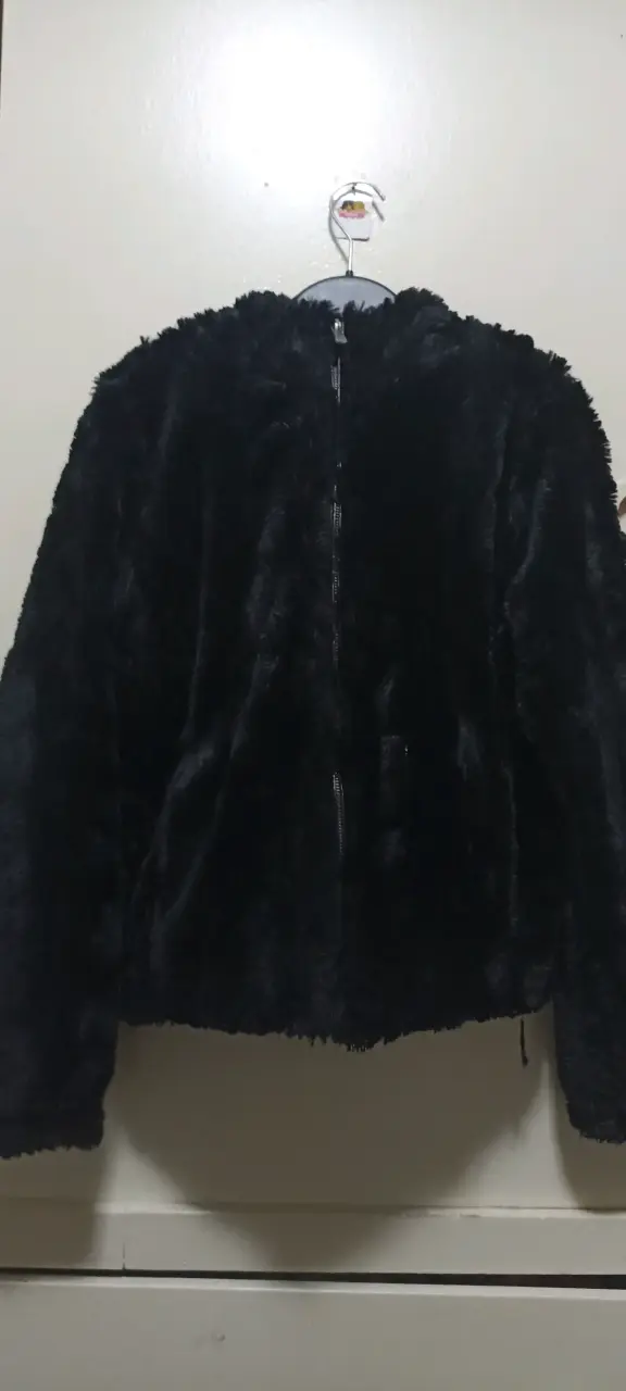 Chaqueta de Peluche Negra para Mujer - 1