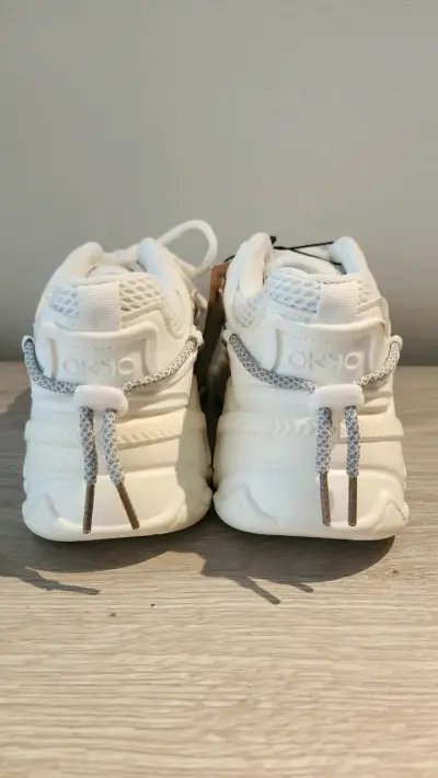 Zapatillas  Blancas Talla 36 Nuevas - miniatura 3