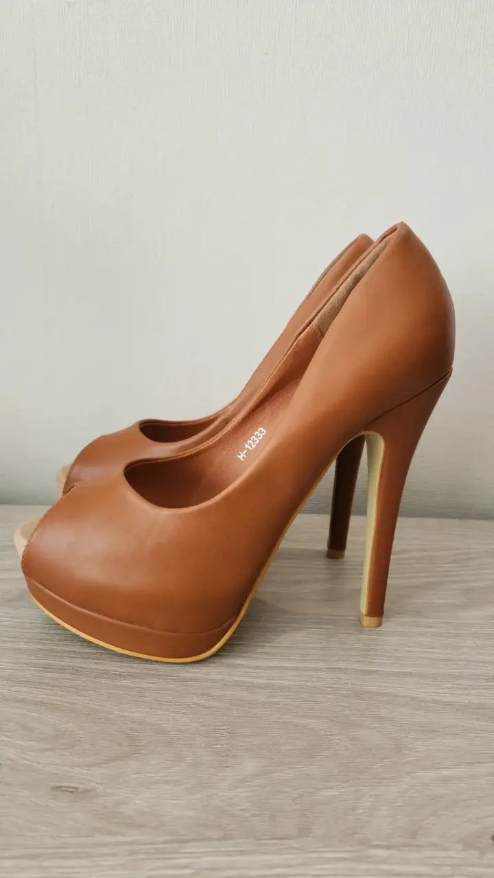 Zapatos de Tacón Alto Peep Toe Color Marrón - 5