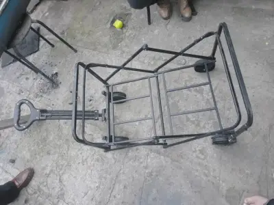 Carro de carga plegable de metal negro - miniatura 2