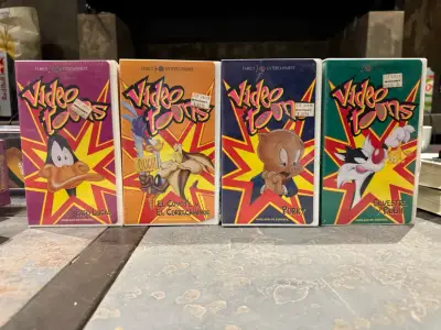 Colección de VHS clásicos nuevos sellados - miniatura 1