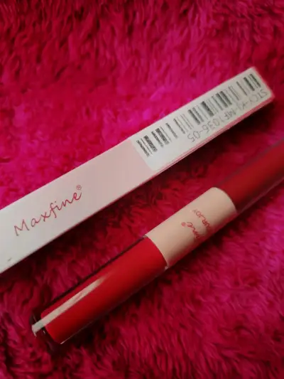 Set de brillos labiales y perfumes variados - miniatura 5